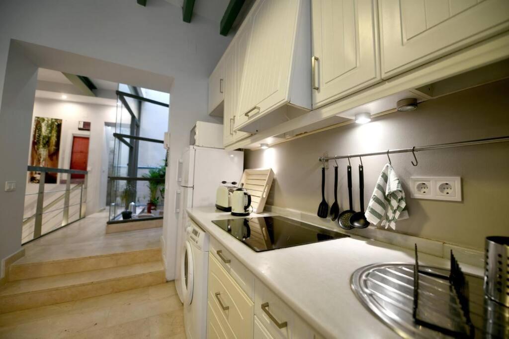 Alegria Sevilla Urban Luaran gambar