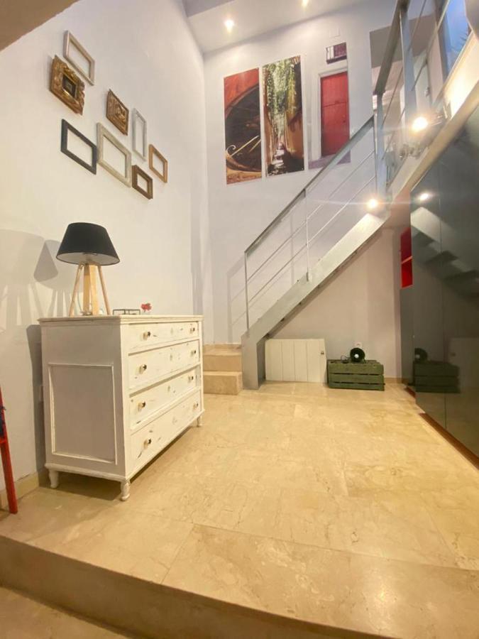 Alegria Sevilla Urban Luaran gambar