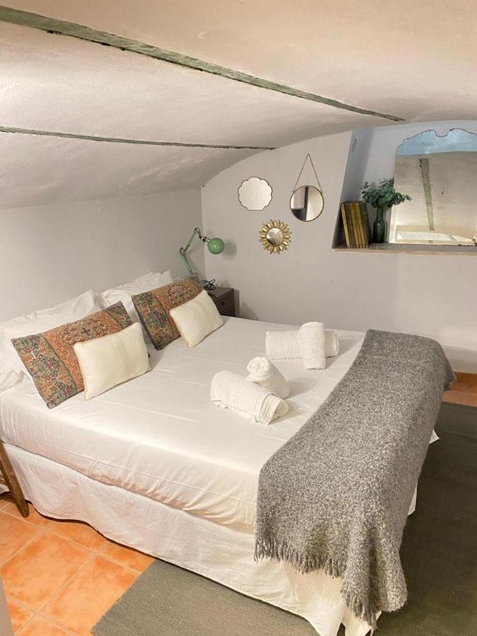 Alegria Sevilla Urban Luaran gambar